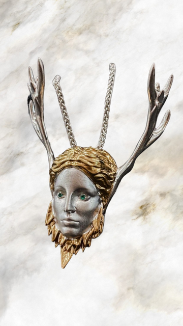 Artemis Pendant with Emerald Eyes